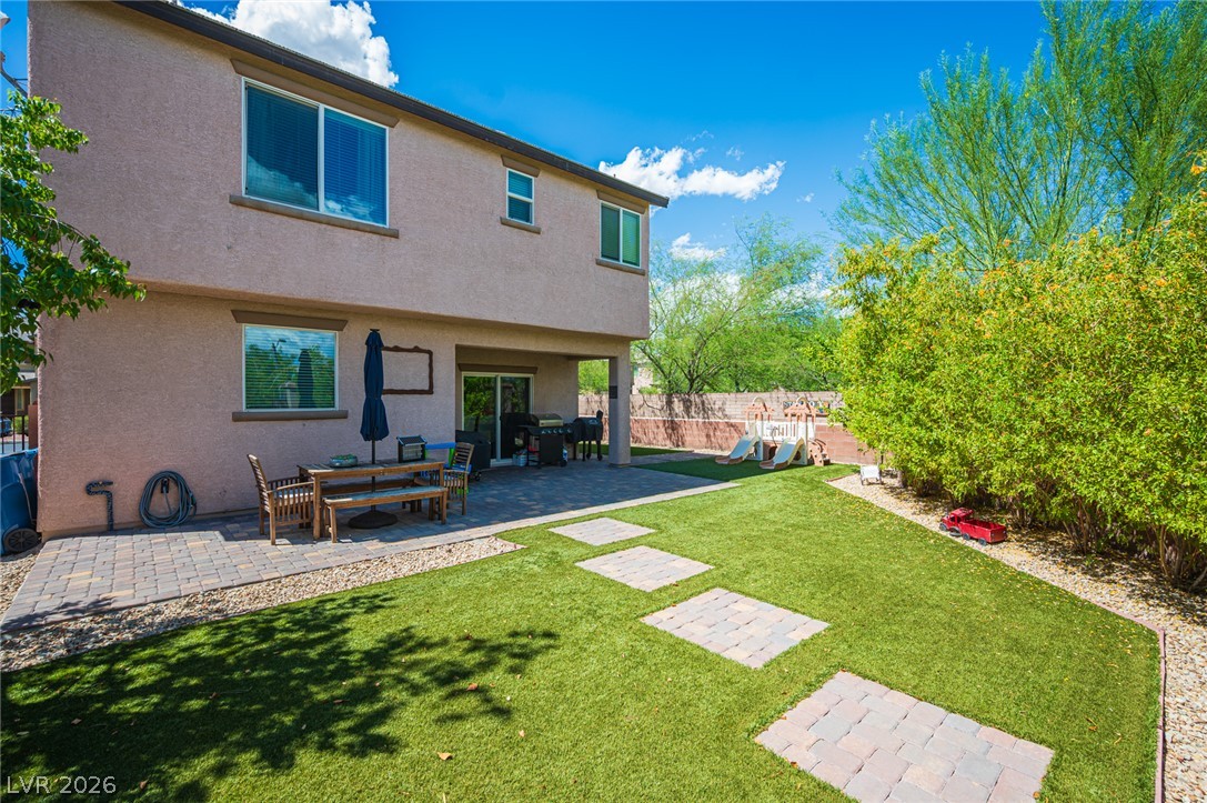 7056 Thistle Ridge Street Las Vegas NV 89166