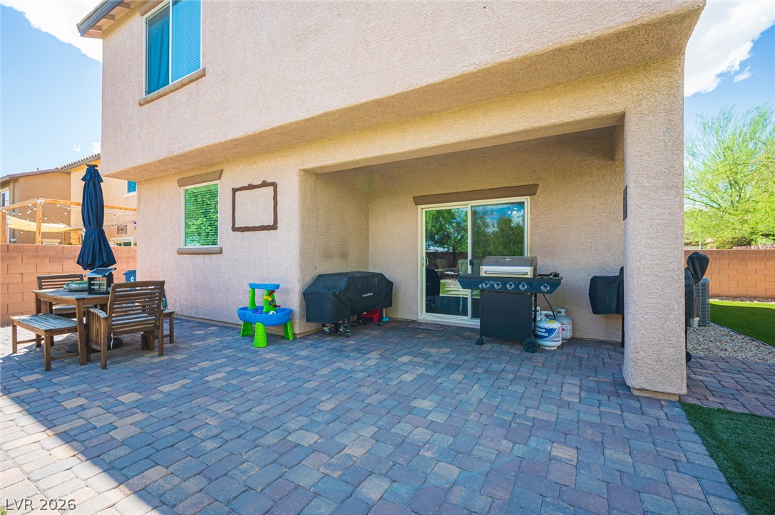 7056 Thistle Ridge Street Las Vegas NV 89166