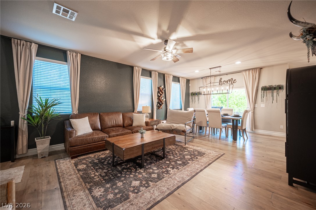 7056 Thistle Ridge Street Las Vegas NV 89166