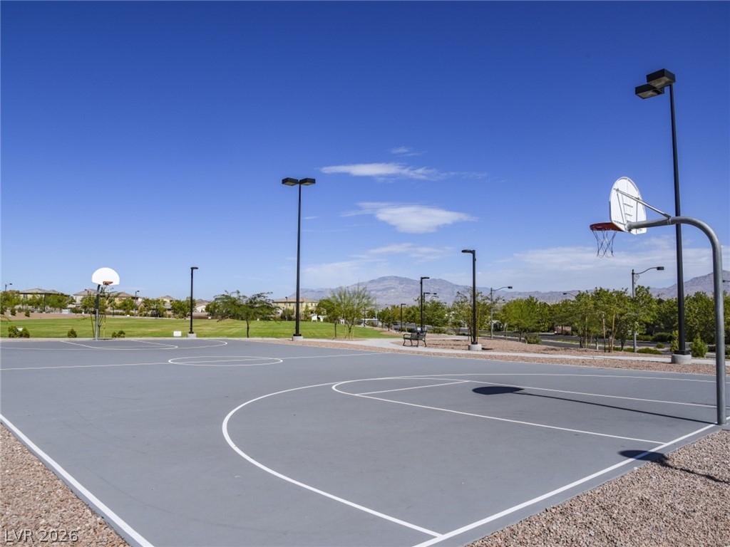 7056 Thistle Ridge Street Las Vegas NV 89166