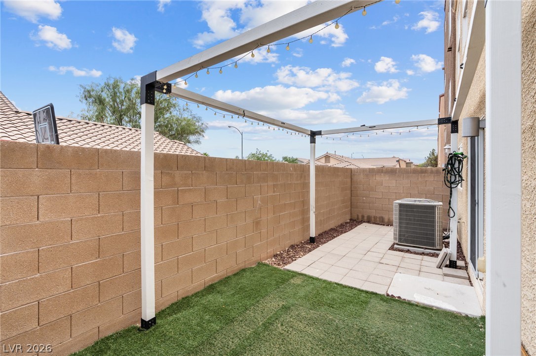 9354 Hosner Street Las Vegas NV 89178