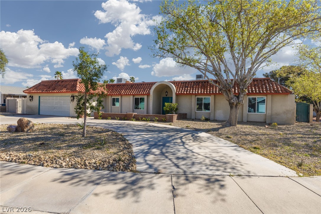 4201 Greenhill Drive Las Vegas NV 89121