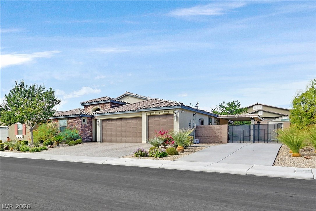5121 Royal Indigo Street Las Vegas NV 89130