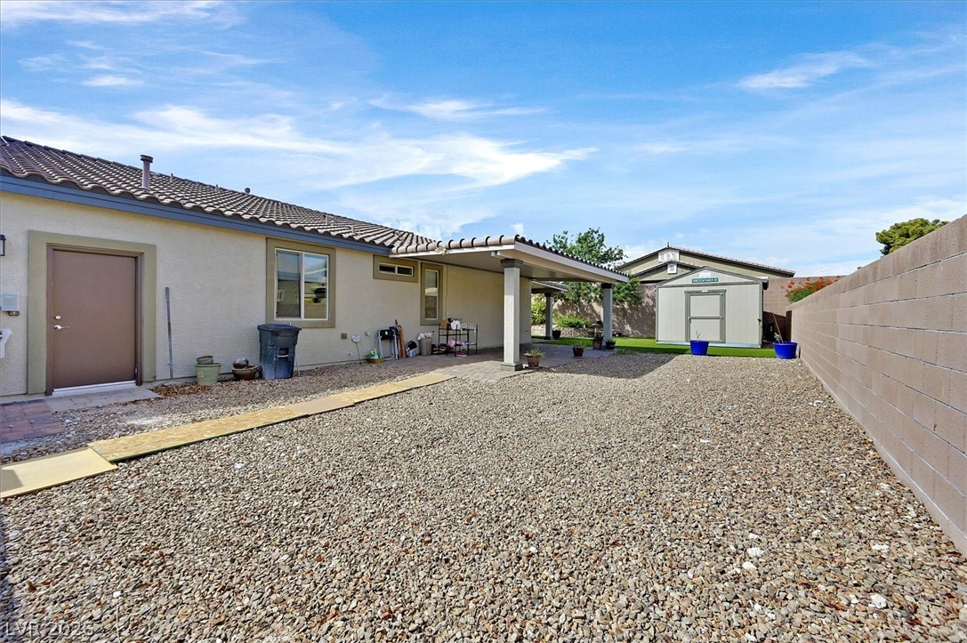 5121 Royal Indigo Street Las Vegas NV 89130