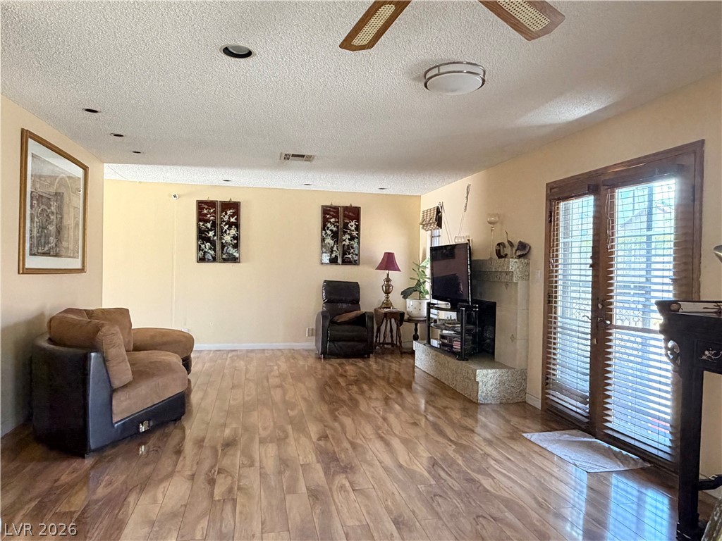 5724 West Viking Road Las Vegas NV 89103