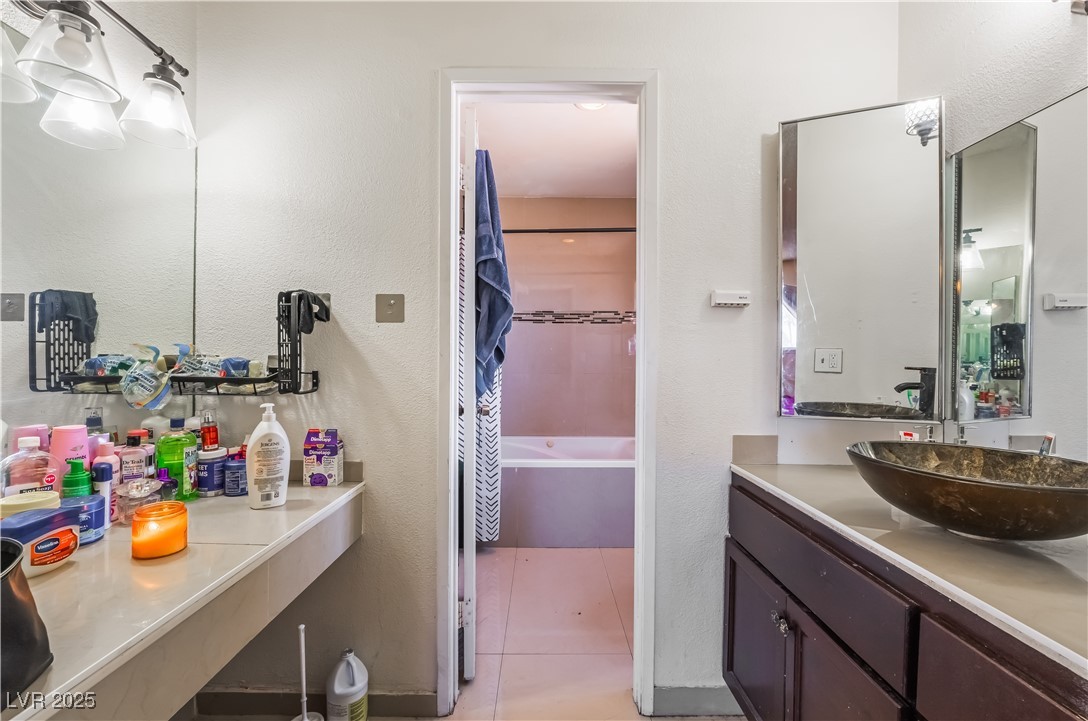 4356 Sabadell Street Las Vegas NV 89121