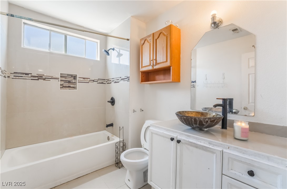 4356 Sabadell Street Las Vegas NV 89121