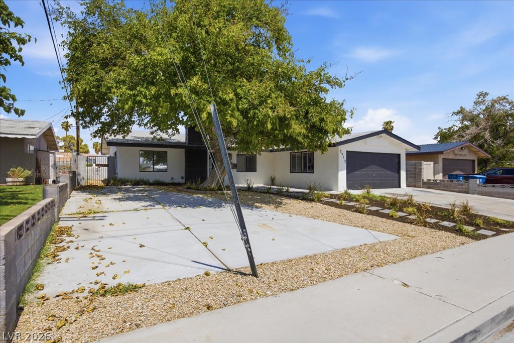 3912 Casa Grande Avenue Las Vegas NV 89102