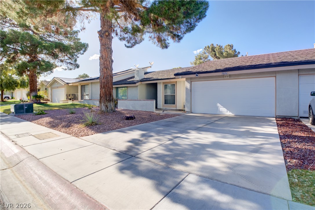 5620 Roseridge Avenue Las Vegas NV 89107