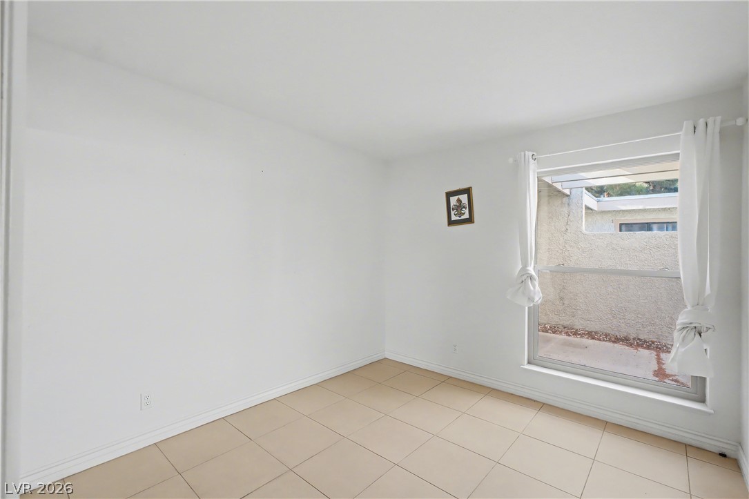 5620 Roseridge Avenue Las Vegas NV 89107