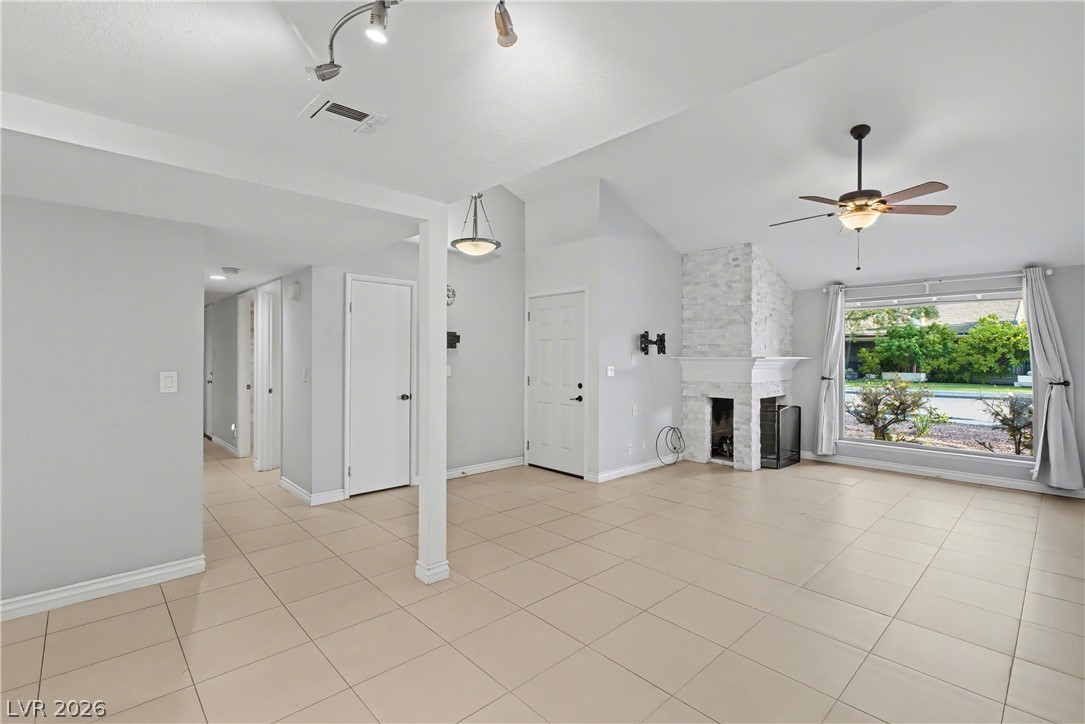 5620 Roseridge Avenue Las Vegas NV 89107