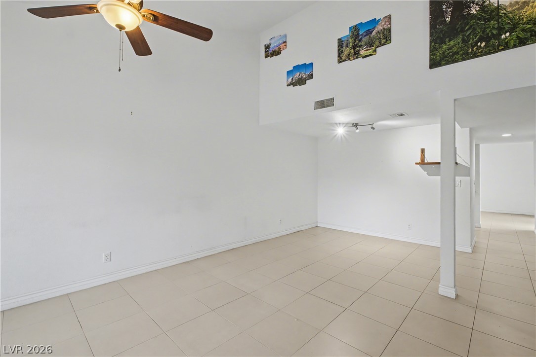 5620 Roseridge Avenue Las Vegas NV 89107