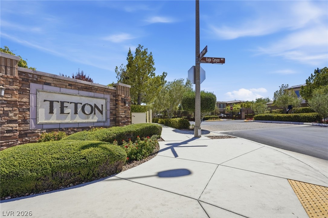 9954 Bighorn Bellows Avenue Las Vegas NV 89166