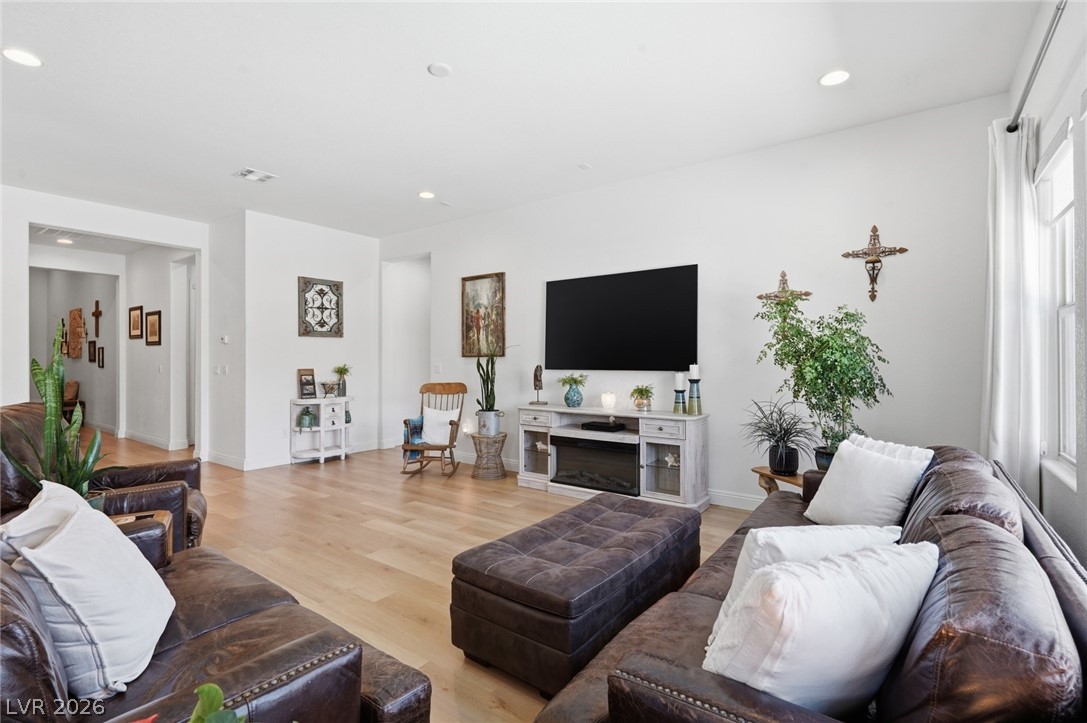 9954 Bighorn Bellows Avenue Las Vegas NV 89166