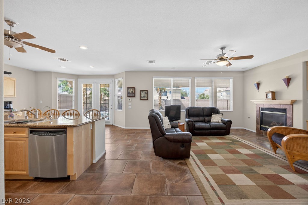 7704 West Mesa Verde Lane Las Vegas NV 89113
