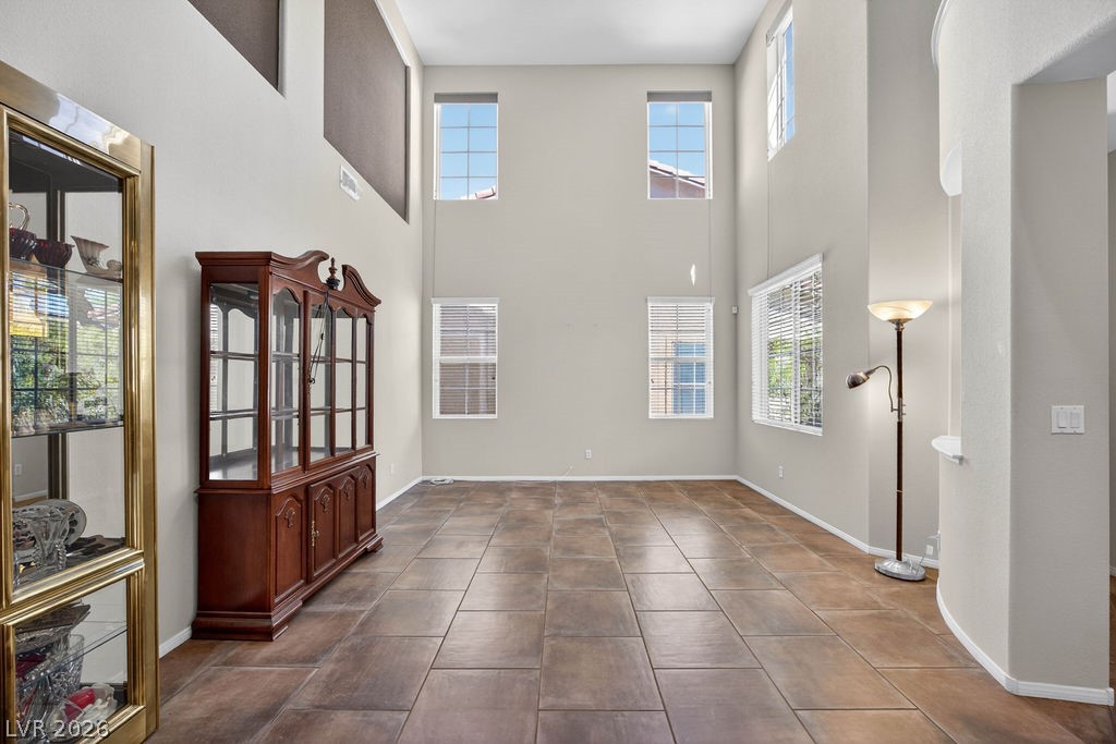 7704 West Mesa Verde Lane Las Vegas NV 89113
