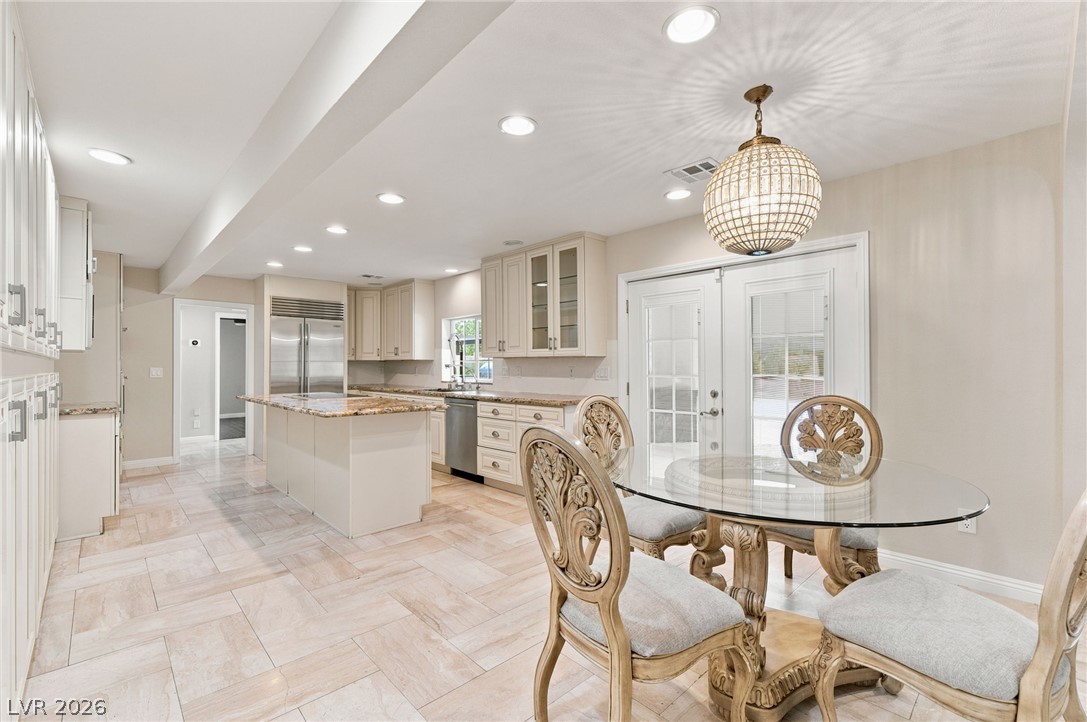 2252 Buckingham Court Henderson NV 89074