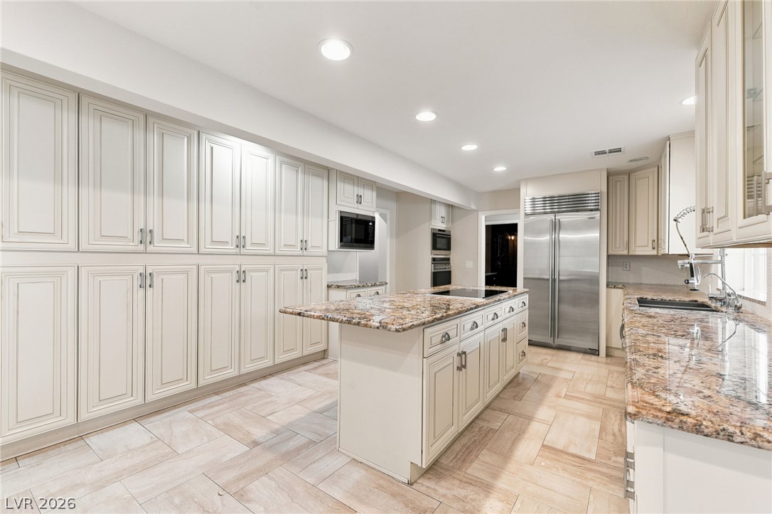 2252 Buckingham Court Henderson NV 89074