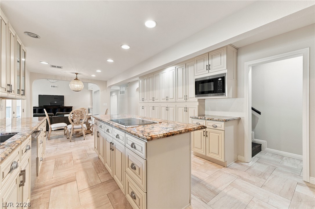 2252 Buckingham Court Henderson NV 89074
