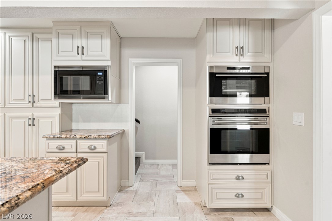 2252 Buckingham Court Henderson NV 89074