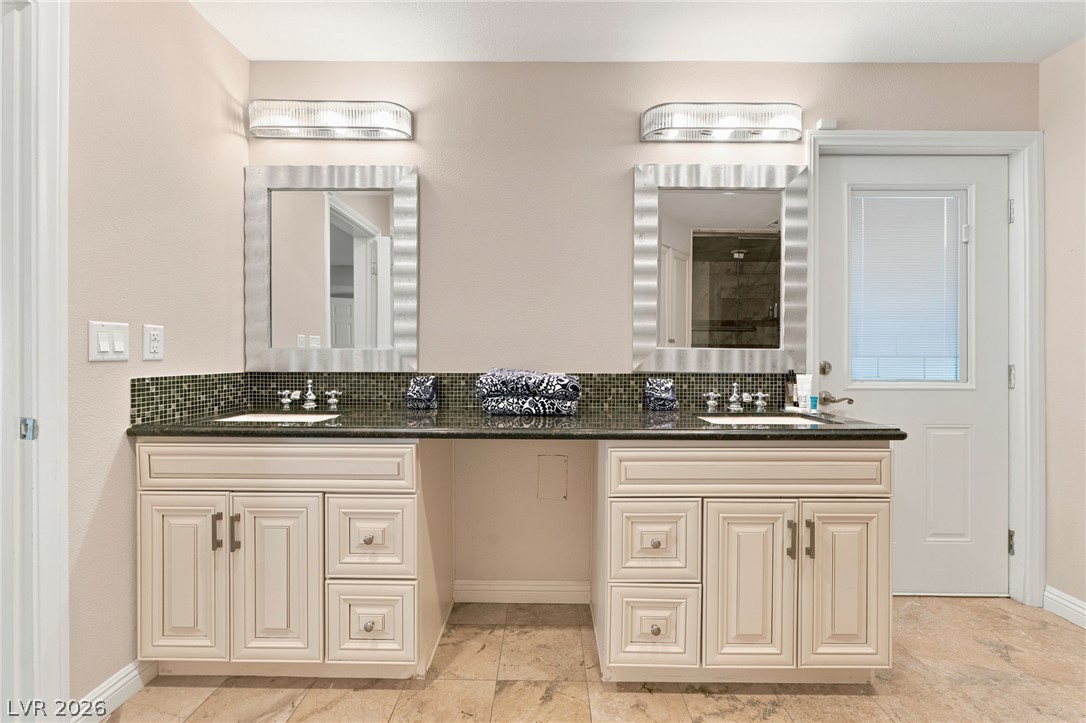 2252 Buckingham Court Henderson NV 89074
