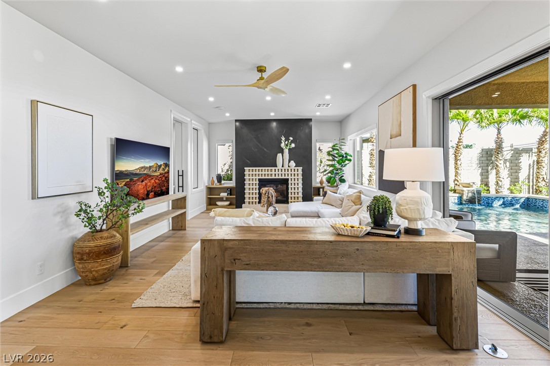 472 Bosco Di Fiore Street Las Vegas NV 89138