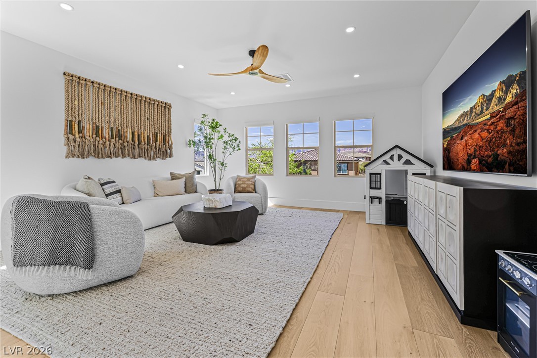 472 Bosco Di Fiore Street Las Vegas NV 89138