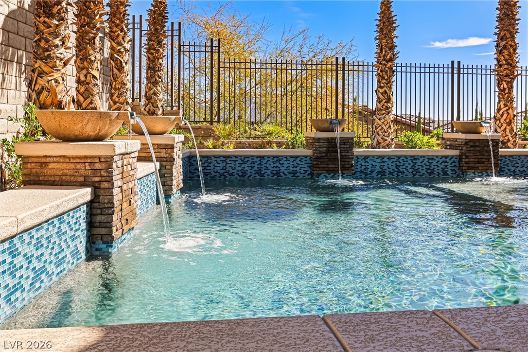 472 Bosco Di Fiore Street Las Vegas NV 89138