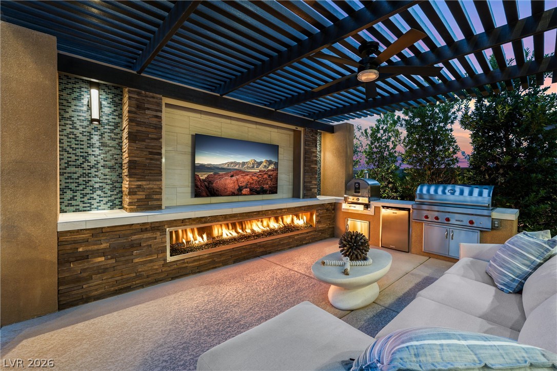 472 Bosco Di Fiore Street Las Vegas NV 89138