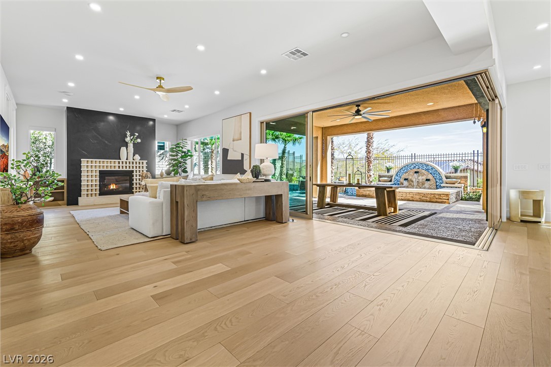 472 Bosco Di Fiore Street Las Vegas NV 89138