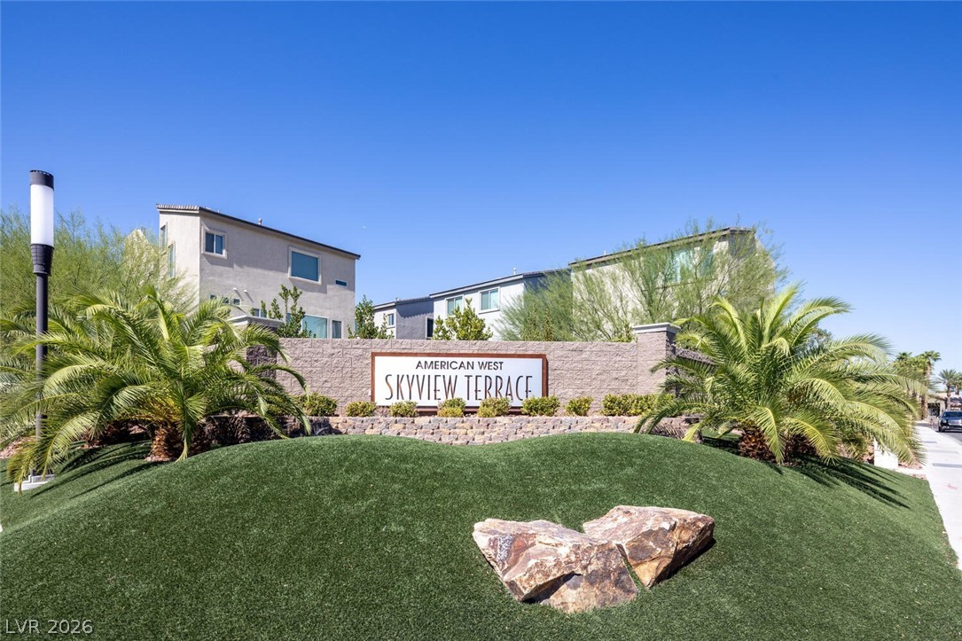 8040 Carpenter Creek Avenue Las Vegas NV 89113