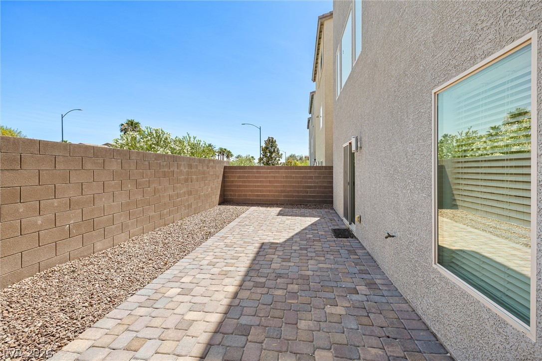 8040 Carpenter Creek Avenue Las Vegas NV 89113