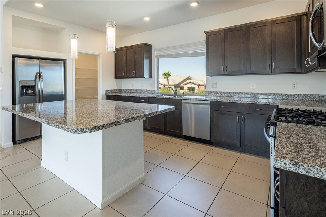 8040 Carpenter Creek Avenue Las Vegas NV 89113
