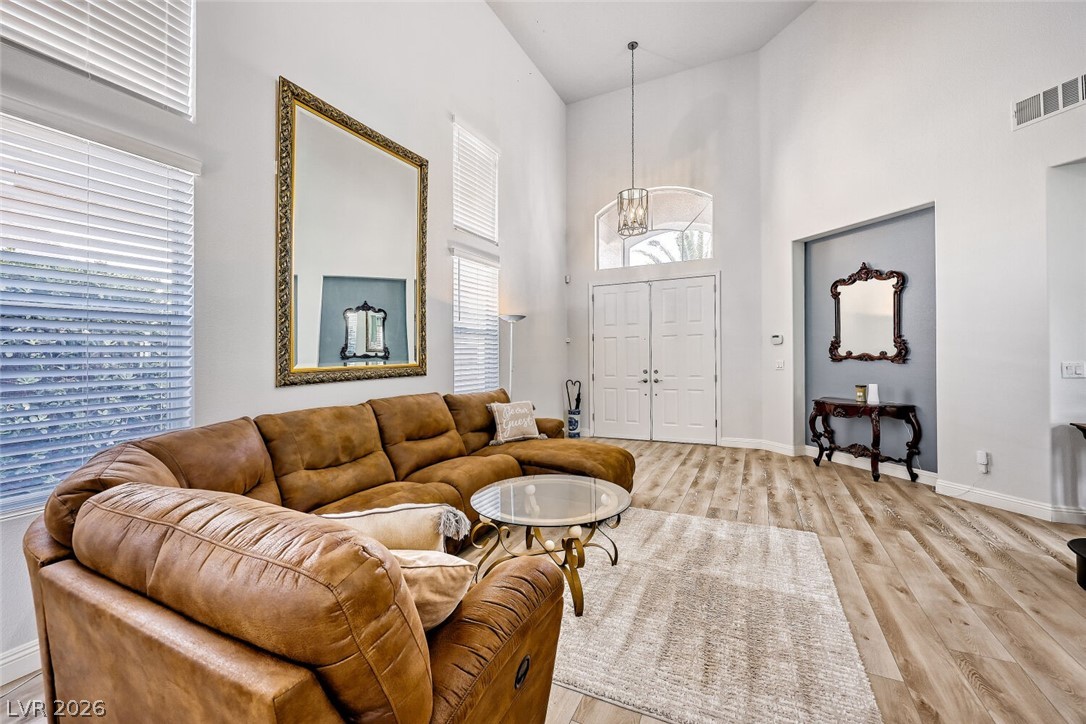 8083 Shadowvale Drive Las Vegas NV 89147