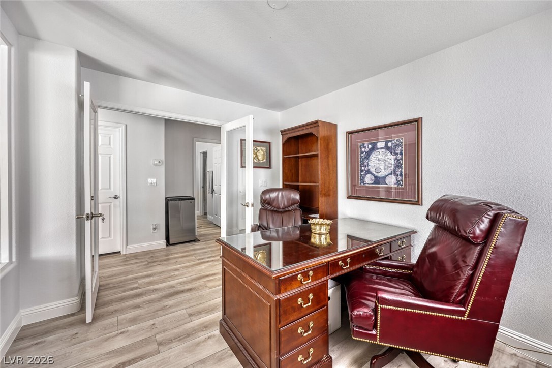 8083 Shadowvale Drive Las Vegas NV 89147