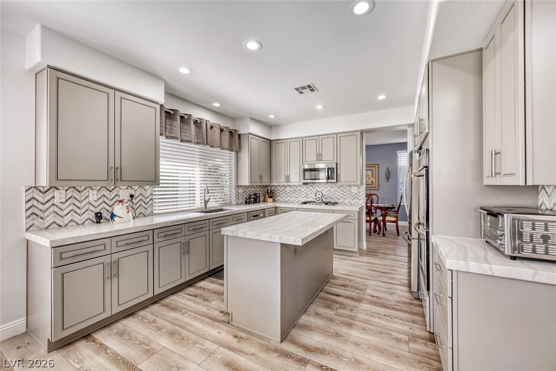8083 Shadowvale Drive Las Vegas NV 89147