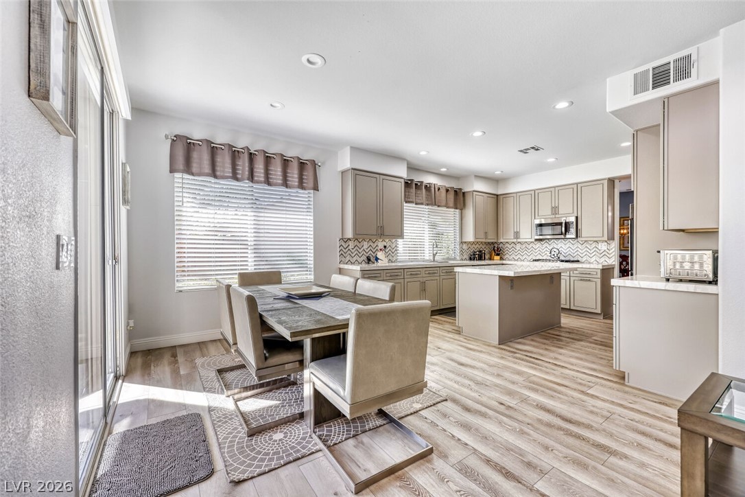 8083 Shadowvale Drive Las Vegas NV 89147