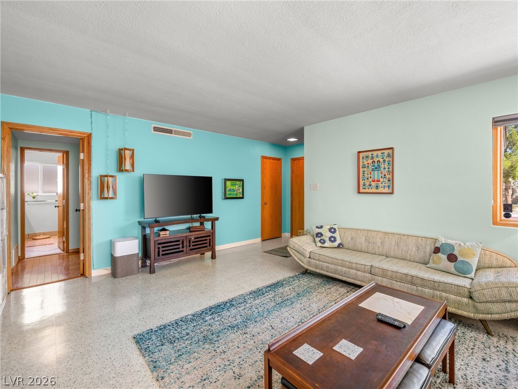 1800 Cochran Street Las Vegas NV 89104