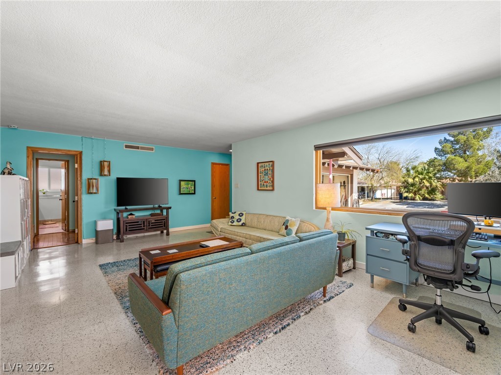 1800 Cochran Street Las Vegas NV 89104