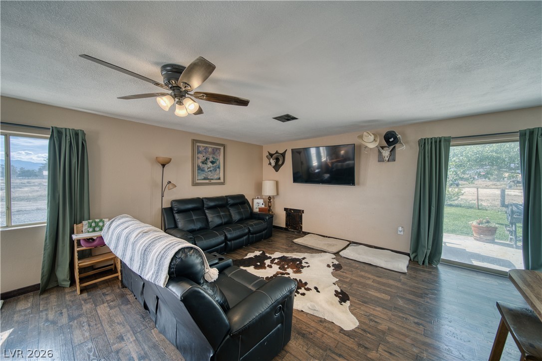 1641 West Hickory Street Pahrump NV 89048