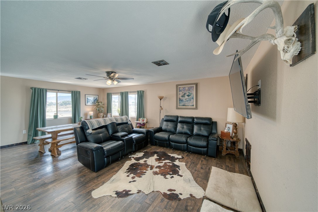 1641 West Hickory Street Pahrump NV 89048