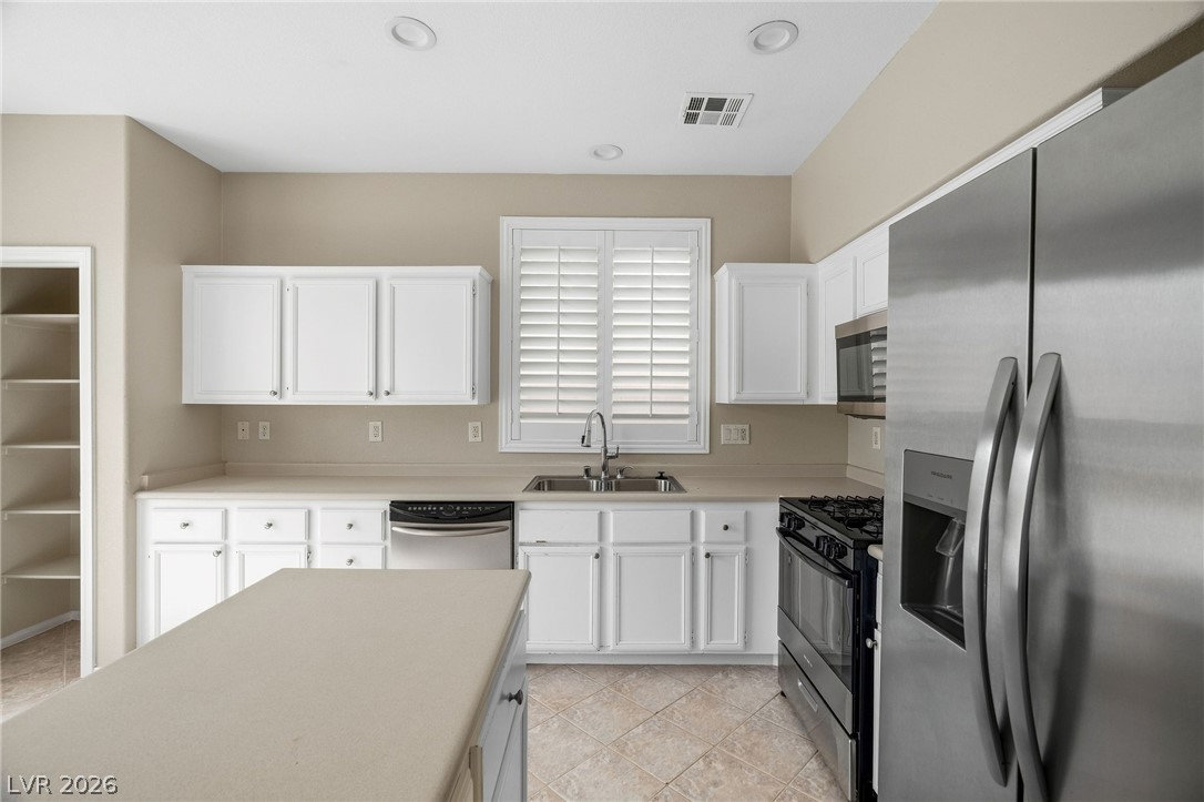2381 Predera Avenue Henderson NV 89052