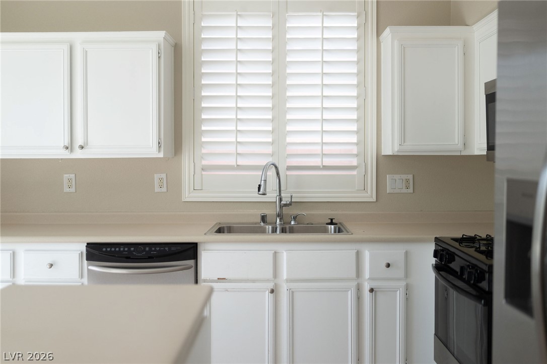 2381 Predera Avenue Henderson NV 89052