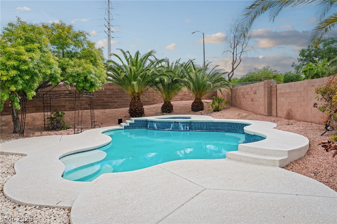 2381 Predera Avenue Henderson NV 89052