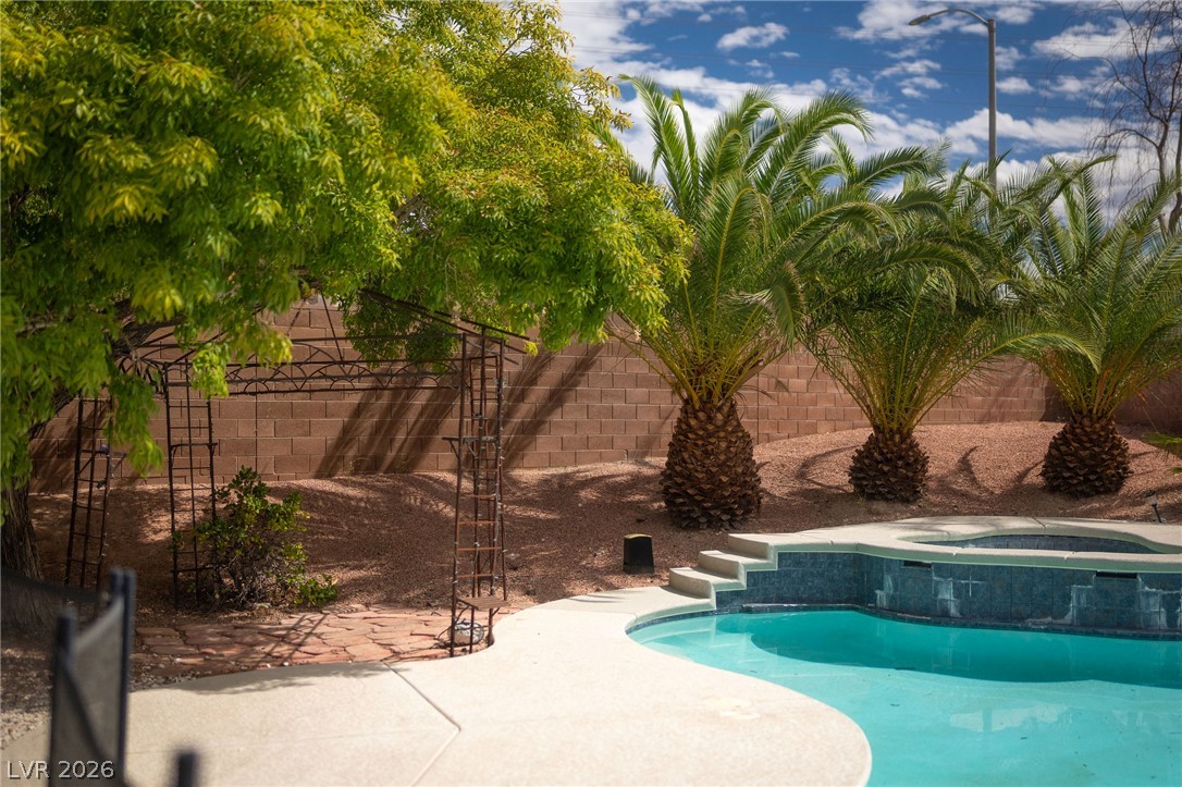 2381 Predera Avenue Henderson NV 89052