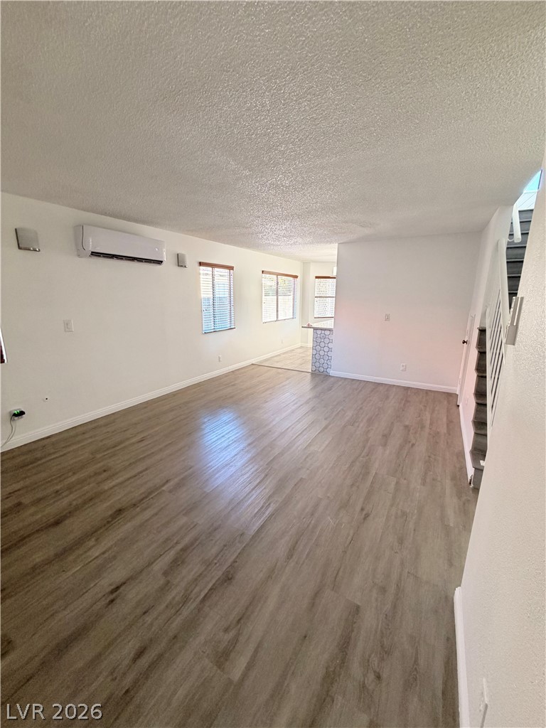 6237 Warm River Road Las Vegas NV 89108