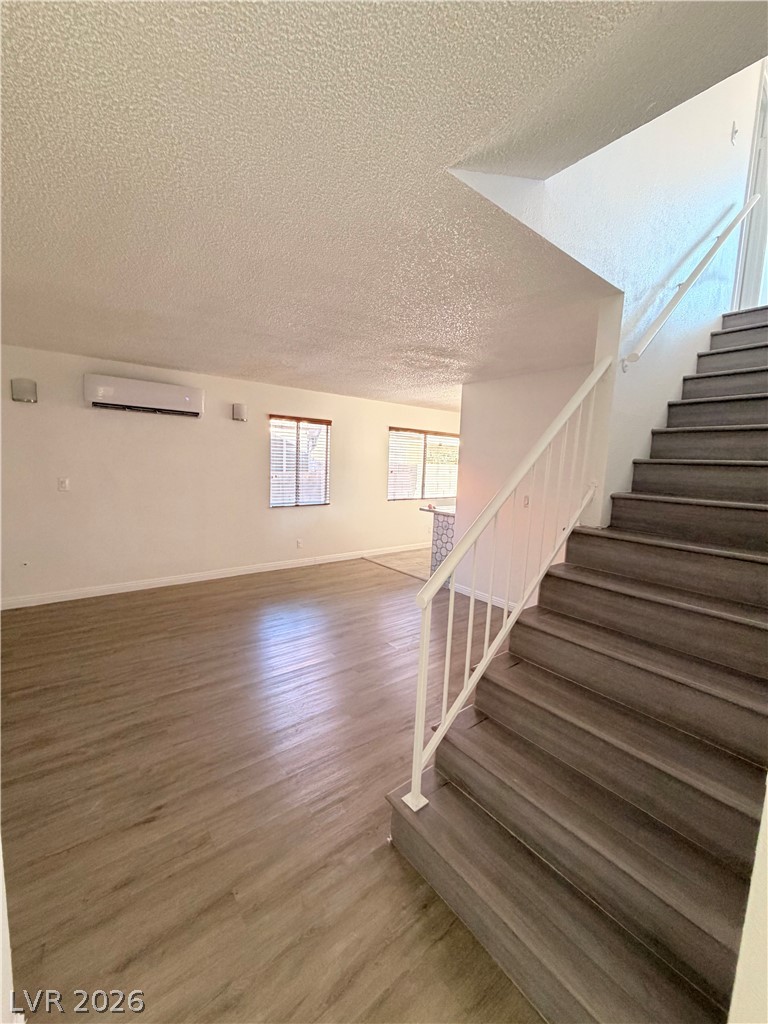 6237 Warm River Road Las Vegas NV 89108