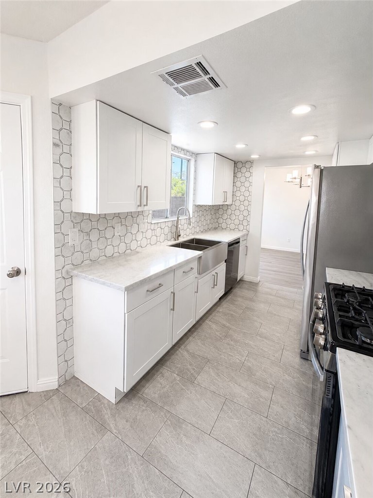 6237 Warm River Road Las Vegas NV 89108