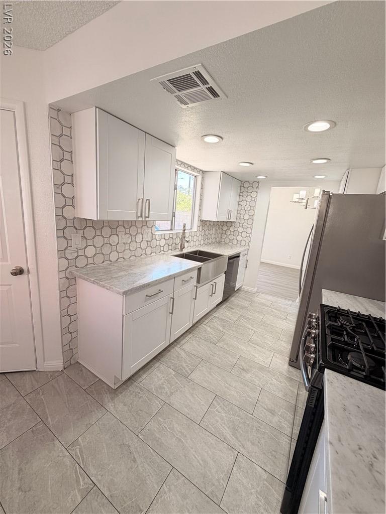 6237 Warm River Road Las Vegas NV 89108
