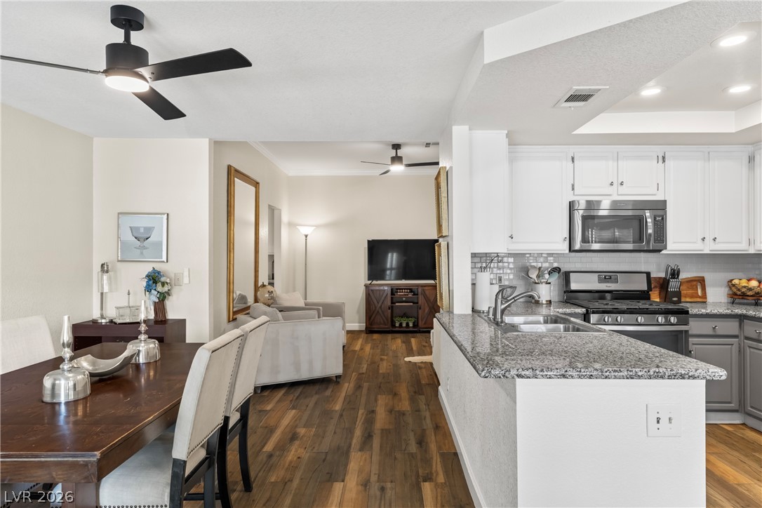 8824 Sail Bay Drive Las Vegas NV 89117